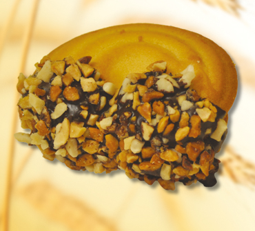 Peanut-chocolate semicircle